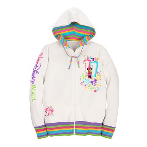 Disney Tops - SOLD ON MER-CARI